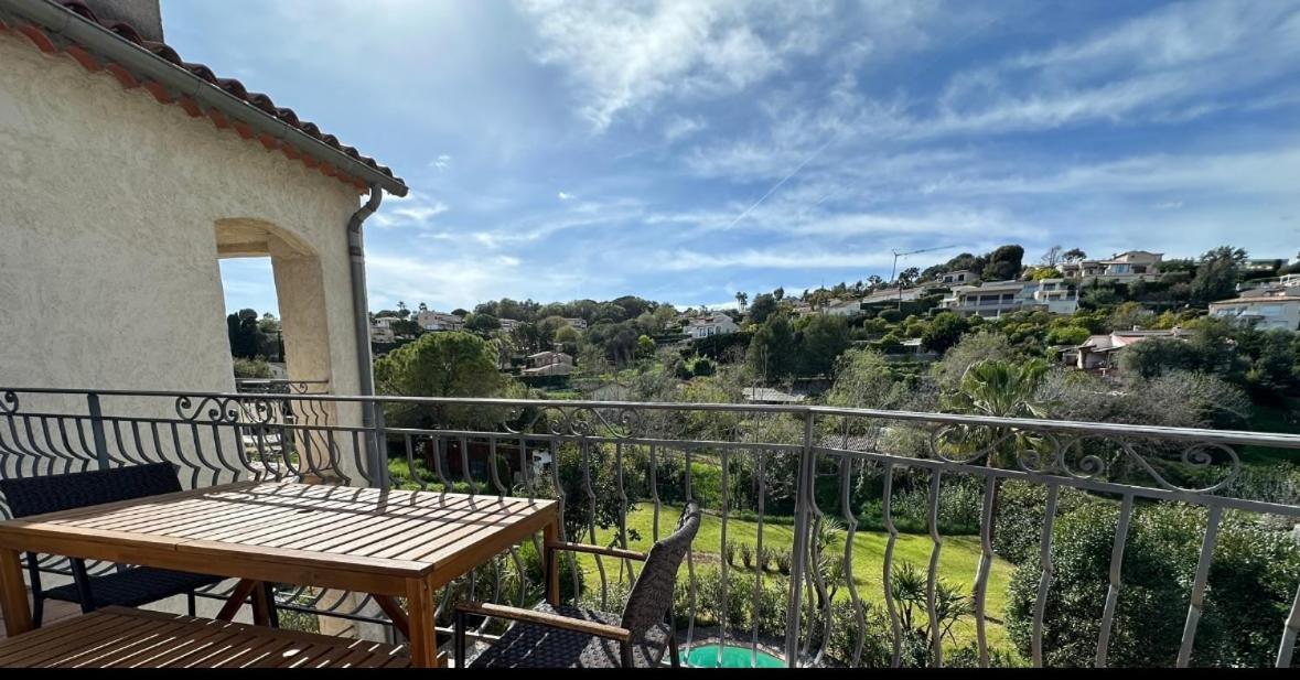 Villa Constance 3 Antibes - Spacieux Logement En Dernier Etage Εξωτερικό φωτογραφία